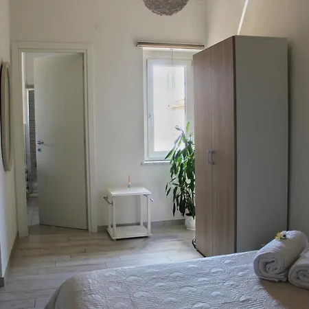 Vesuvio House Indipendente E 4*