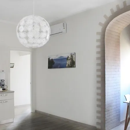 Vesuvio House Indipendente E فندق مبيت وإفطار سانتّانييلّو