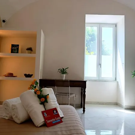 Bed & Breakfast Vesuvio House Indipendente E Sant'Agnello