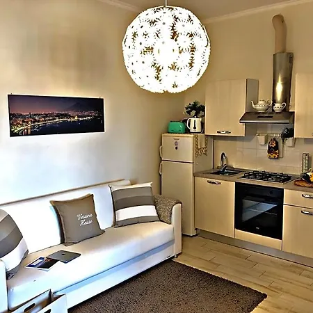 Nocleg ze śniadaniem Vesuvio House Indipendente E 4*